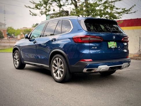Used 2019 BMW X5 xDrive40i w/ Luxury Seating Package AWD/4WD image 5