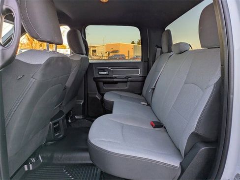 Used 2021 RAM 3500 Big Horn image 13