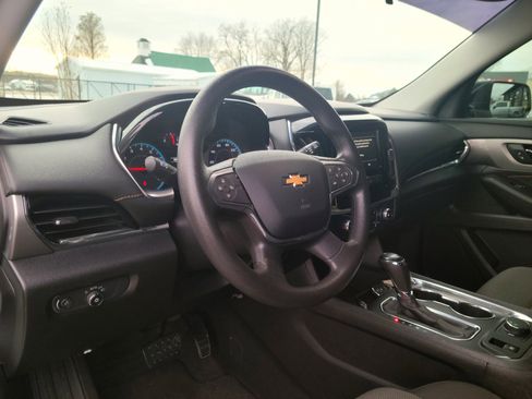 Used 2020 Chevrolet Traverse LS w/ LPO, Black Accent Package image 9