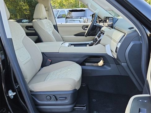 New 2026 Nissan Armada Platinum image 15