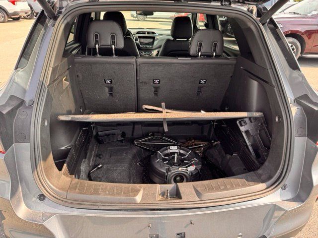 Used 2021 Chevrolet TrailBlazer RS w/ Sun and Liftgate Package AWD/4WD image 15