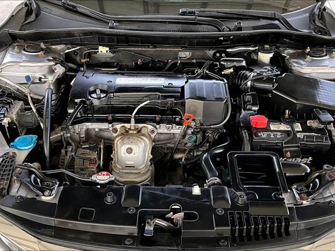 Used 2016 Honda Accord LX image 26