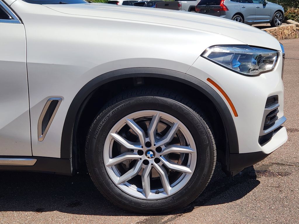 Used 2022 BMW X5 xDrive40i w/ Executive Package AWD/4WD image 29