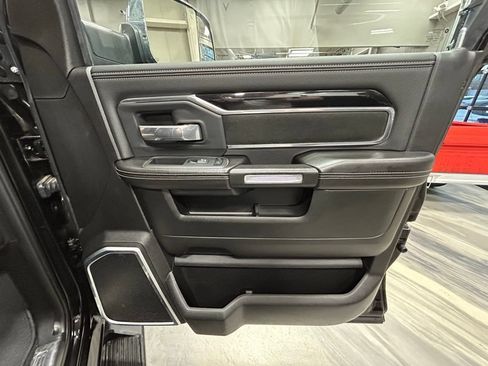 Used 2019 RAM 2500 Laramie AWD/4WD image 36