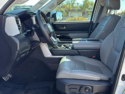 Used 2023 Toyota Tundra Limited image 27