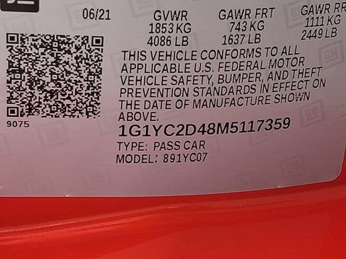 Used 2021 Chevrolet Corvette Stingray Premium Cpe w/ Z51 Performance Package RWD image 30