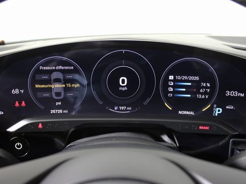 Used 2020 Porsche Taycan Turbo image 24