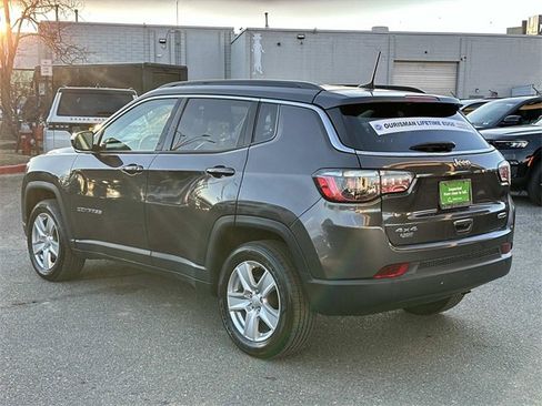 Used 2022 Jeep Compass Latitude w/ Convenience Group image 4