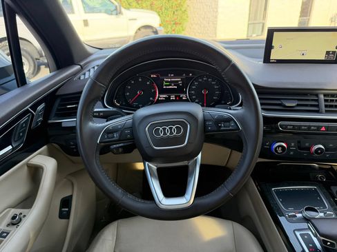 Used 2017 Audi Q7 3.0T Premium Plus AWD/4WD image 24