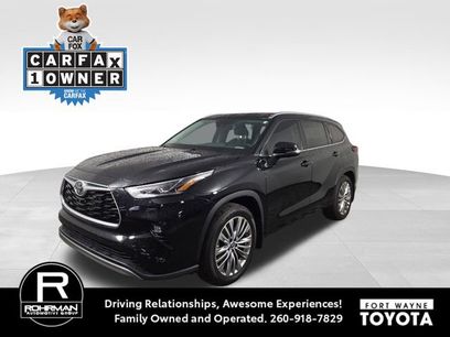 Used 2024 Toyota Highlander Platinum