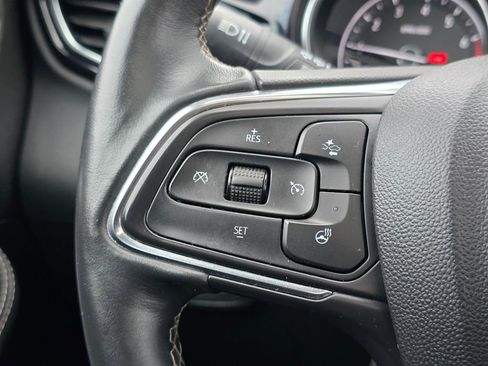 Used 2023 Buick Encore GX Essence w/ Experience Buick Package image 35