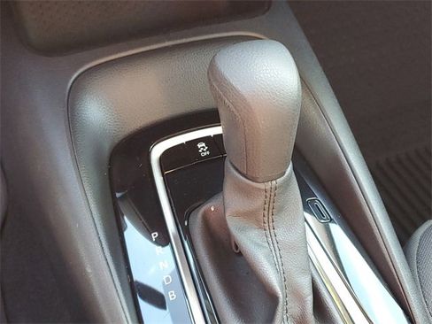 Used 2024 Toyota Corolla LE image 31