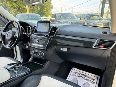 Used 2018 Mercedes-Benz GLE 43 AMG 4MATIC image 48