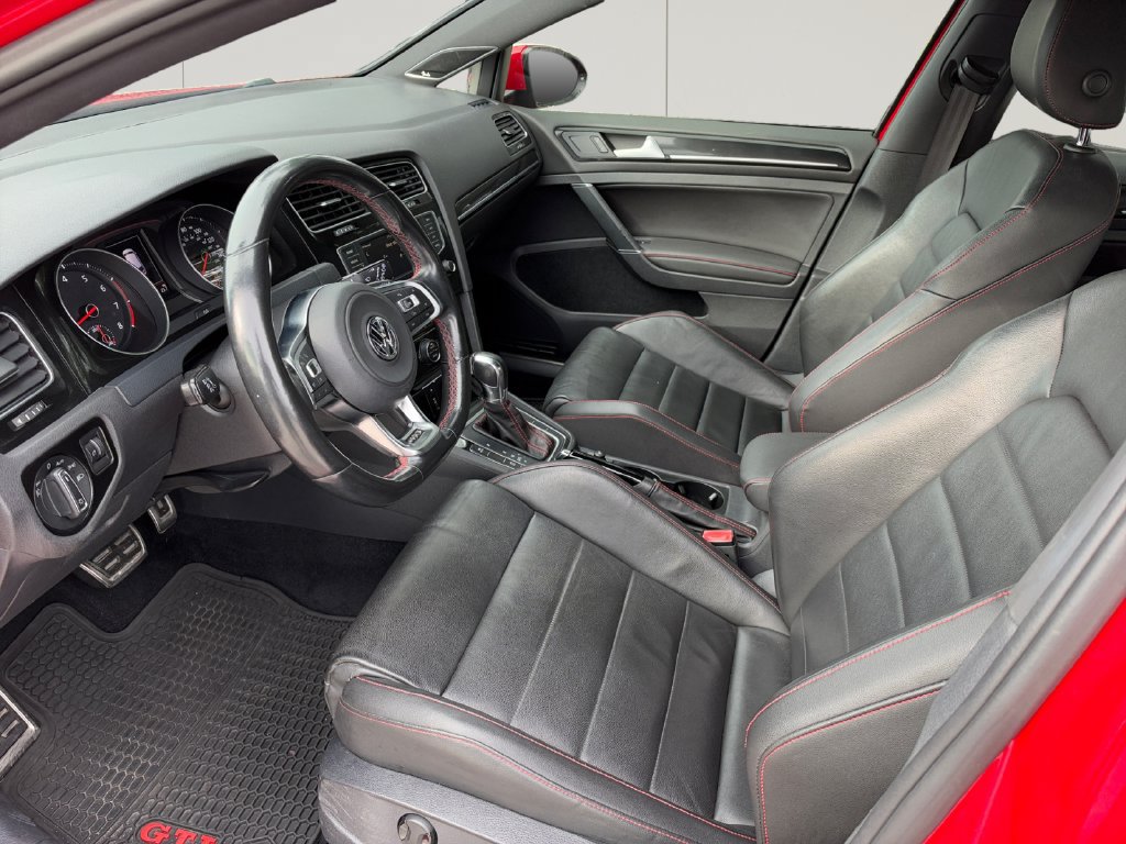 Used 2016 Volkswagen GTI Autobahn w/ Lighting Package (SEL) FWD image 10
