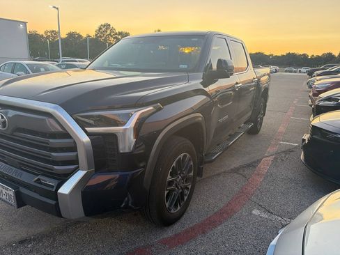 Used 2024 Toyota Tundra Limited w/ Power Package AWD/4WD image 1