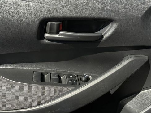 Used 2023 Toyota Corolla LE image 23