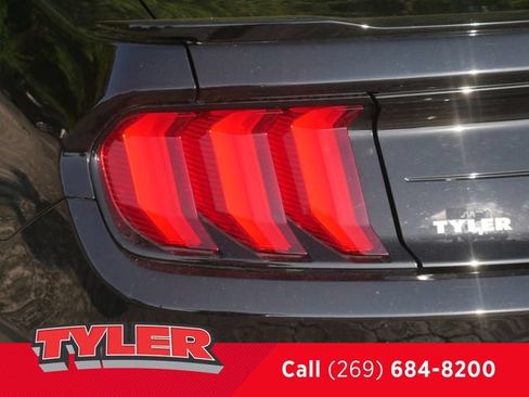 Used 2019 Ford Mustang GT Premium RWD image 13