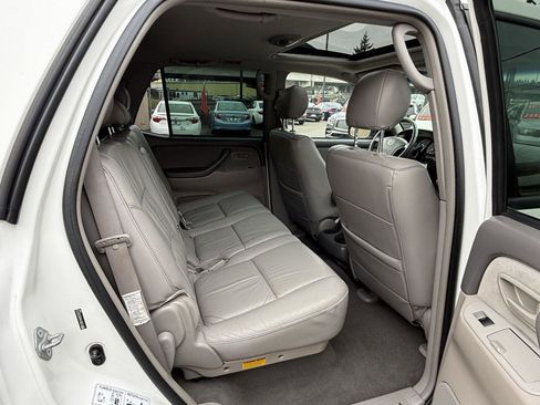 Used 2006 Toyota Sequoia SR5 image 16