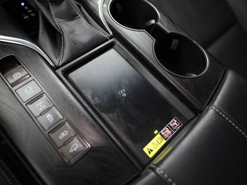 Used 2024 Lexus LX 600 4WD w/ Luxury Package image 31