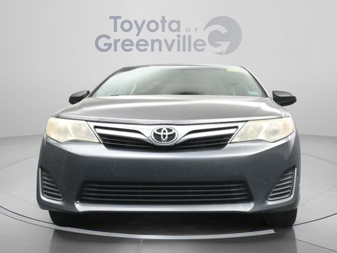 Used 2013 Toyota Camry LE image 23