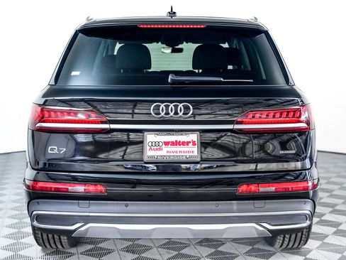 Used 2023 Audi Q7 2.0T Premium w/ Convenience Package image 11