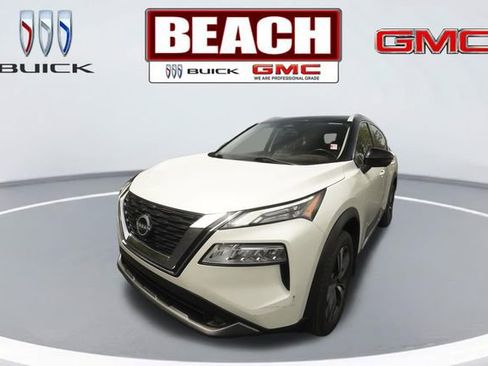 Used 2023 Nissan Rogue SL FWD image 7