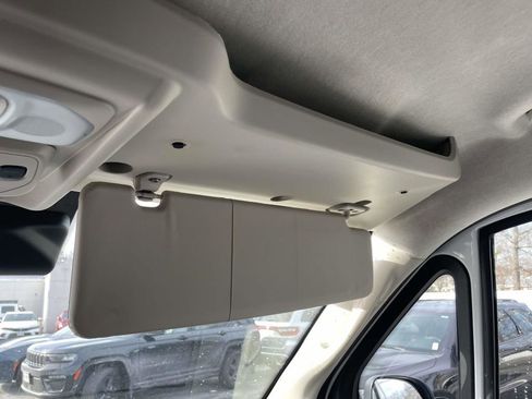 Used 2023 RAM ProMaster 2500 w/ Convenience Group image 33