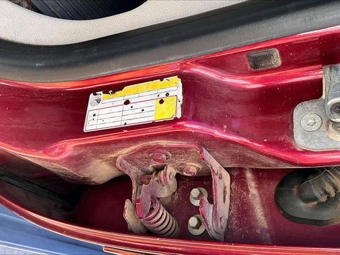 Used 2011 Chevrolet Tahoe LT image 29