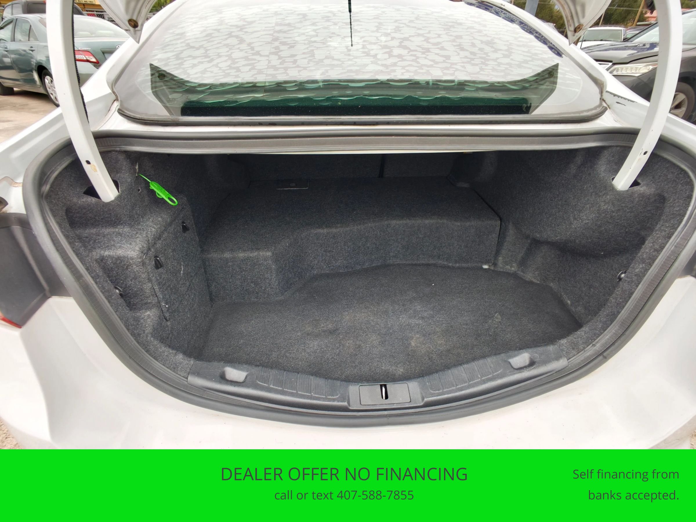 Used 2017 Ford Fusion SE FWD image 12
