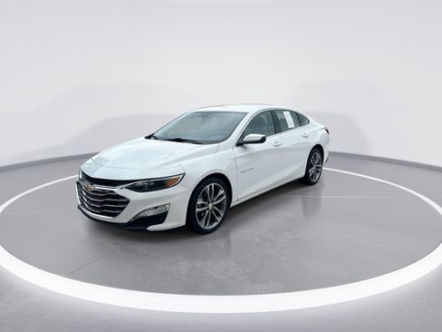 Used 2025 Chevrolet Malibu LT FWD image 5
