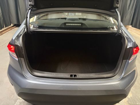 Used 2025 Toyota Corolla LE FWD image 23