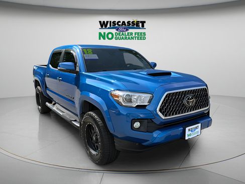 Used 2018 Toyota Tacoma TRD Sport w/ Technology Package AWD/4WD image 1