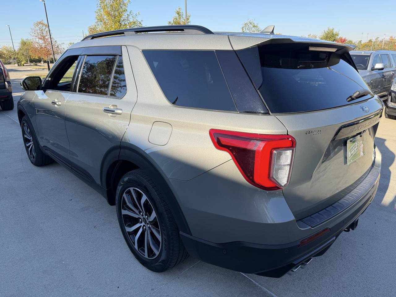 Used 2020 Ford Explorer ST w/ Premium Technology Package AWD/4WD image 7