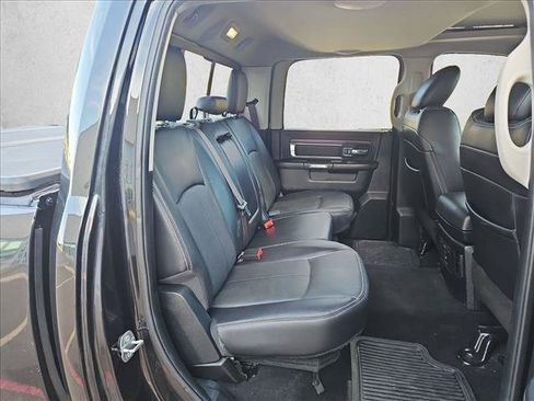 Used 2018 RAM 1500 Laramie w/ Convenience Group AWD/4WD image 21