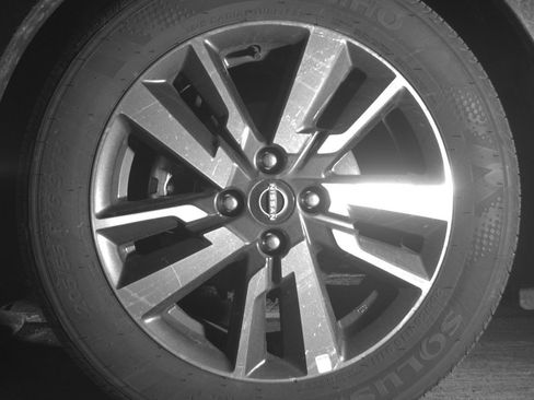 Used 2025 Nissan Versa SV FWD image 12
