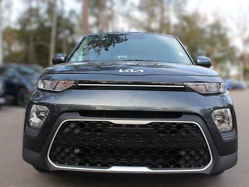 Used 2022 Kia Soul LX w/ Technology Package image 13