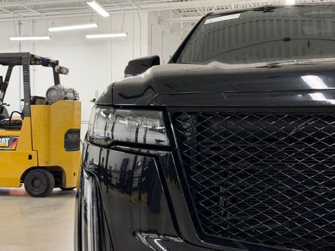 Used 2023 Cadillac Escalade Sport AWD/4WD image 11