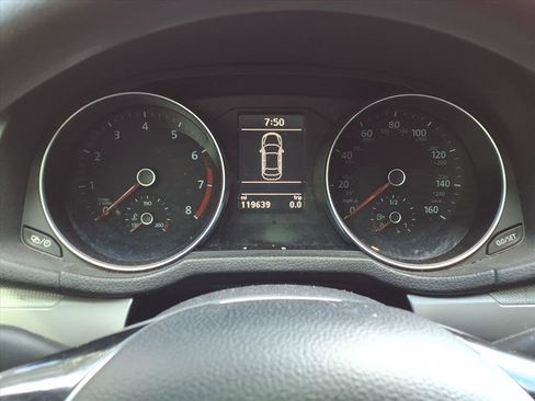 Used 2016 Volkswagen Passat 1.8T S image 22