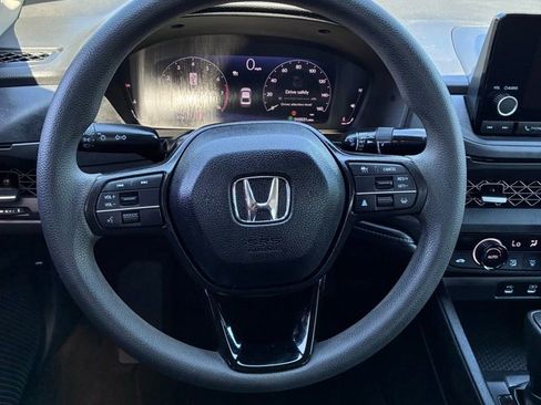 Used 2025 Honda Accord SE image 25
