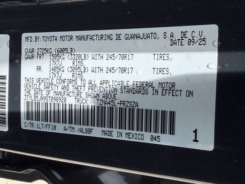 Used 2025 Toyota Tacoma SR5 AWD/4WD image 27
