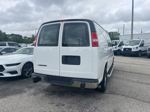 Used 2024 Chevrolet Express 2500 w/ Driver Convenience Package image 6