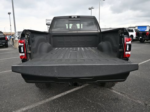 Used 2022 RAM 2500 Laramie AWD/4WD image 10
