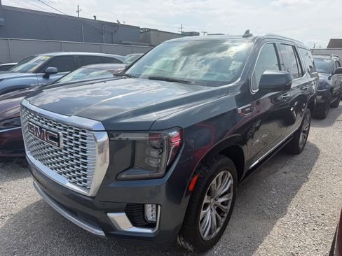 Used 2021 GMC Yukon Denali w/ Denali Premium Package AWD/4WD image 5