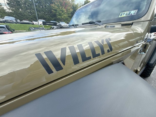 Used 2025 Jeep Wrangler Sport AWD/4WD image 31