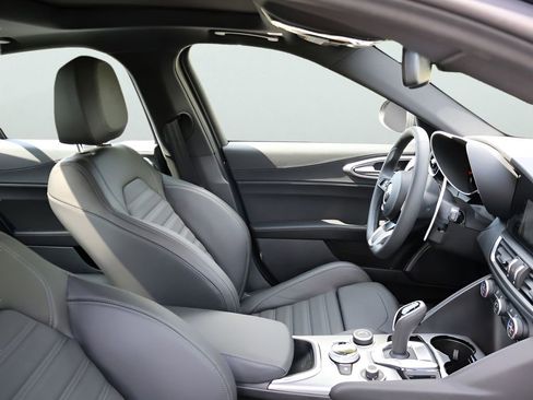 New 2026 Alfa Romeo Giulia AWD w/ Driving Assist Package image 11