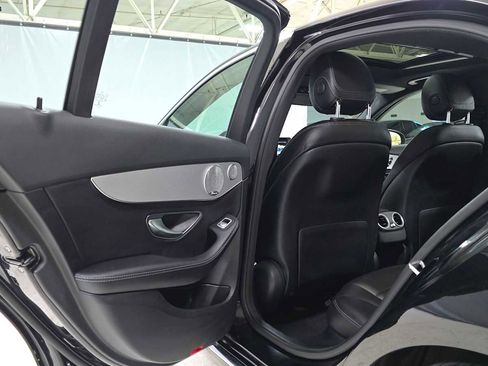 Used 2018 Mercedes-Benz C 300 Sedan image 15