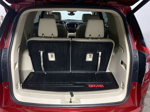 Used 2023 GMC Acadia Denali w/ Denali Technology Package image 23