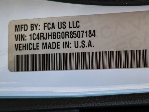 Used 2024 Jeep Grand Cherokee Limited AWD/4WD image 57
