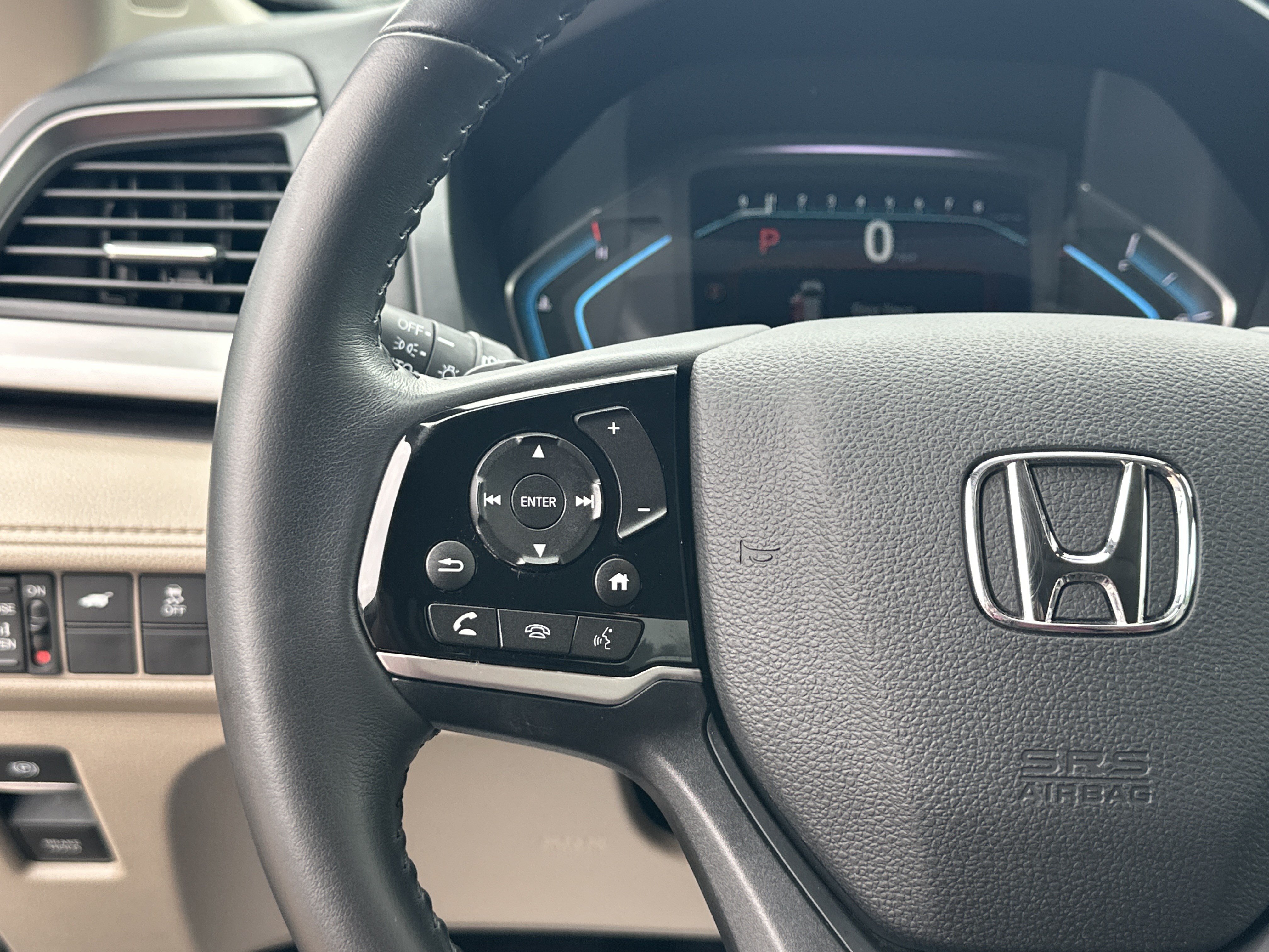 Used 2018 Honda Odyssey EX-L image 30