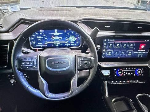 Used 2025 GMC Sierra 2500 Denali Ultimate AWD/4WD image 7